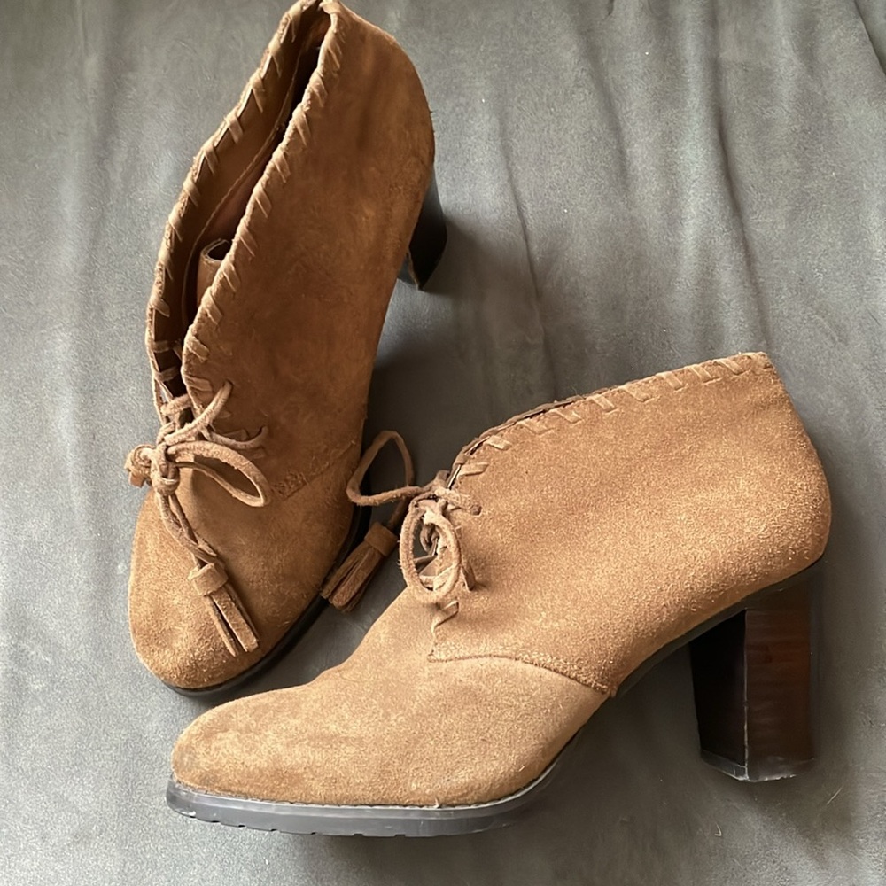 Fabulous Ralph Lauren Caramel Suede Stacked Heels, 6.5 - They Match Everything!